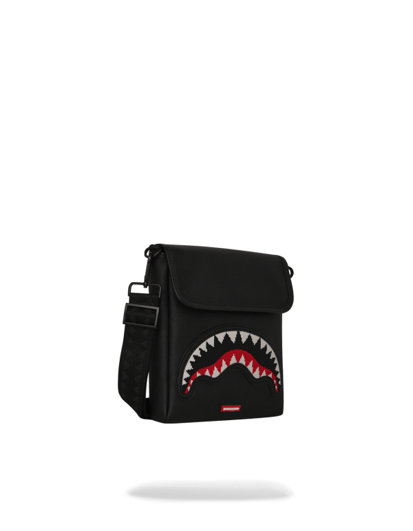 Fly Knit Mouth Messenger Sling