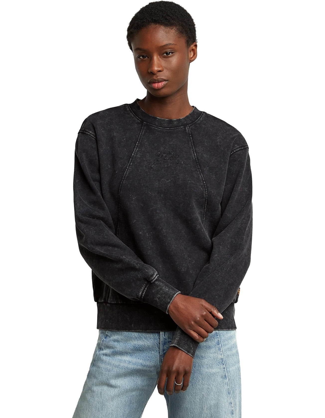 Washed A Line Script Sw Wmn Dk Black Smokey Gd. Sweatshirt