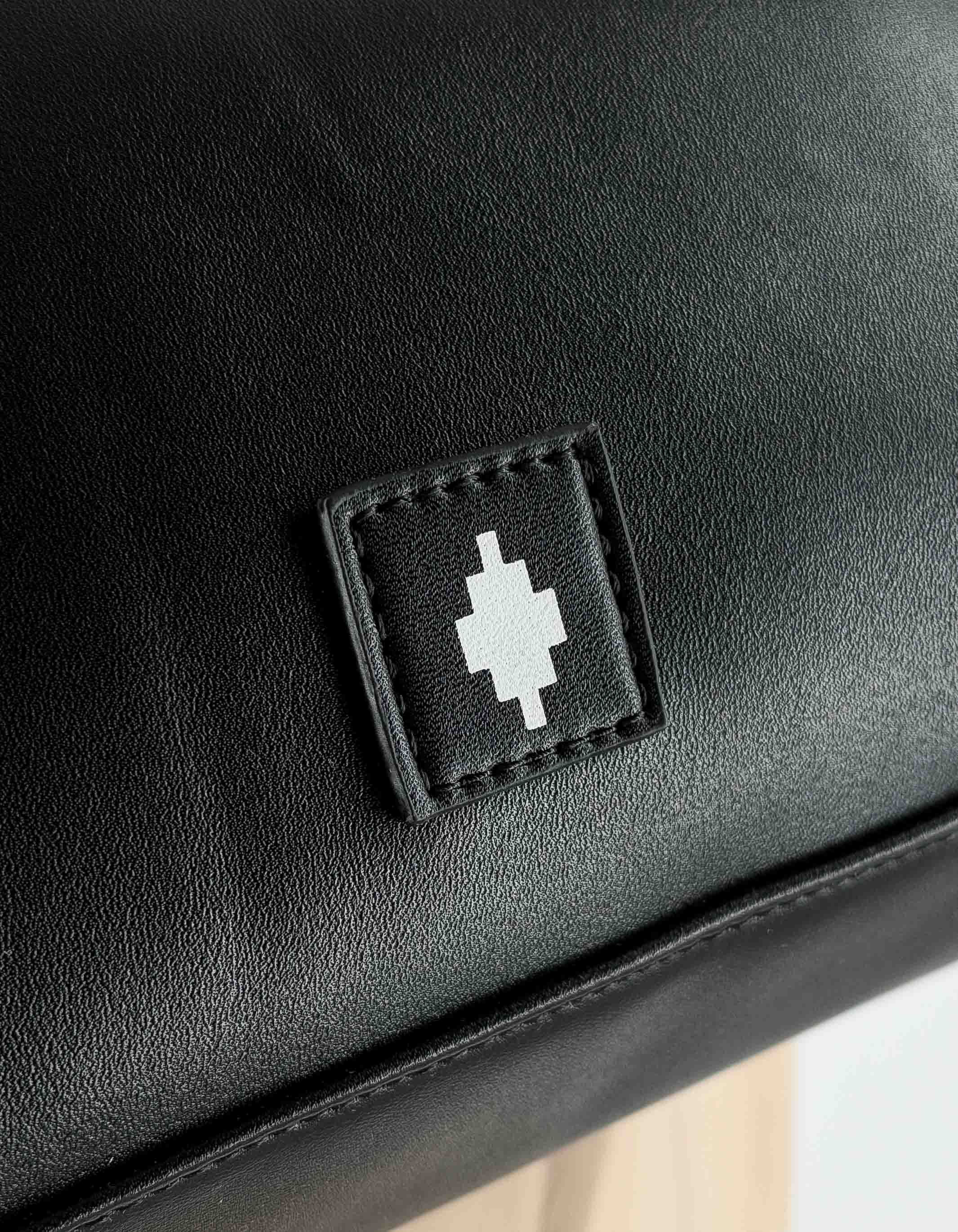 Beauty Black / Royal Wings