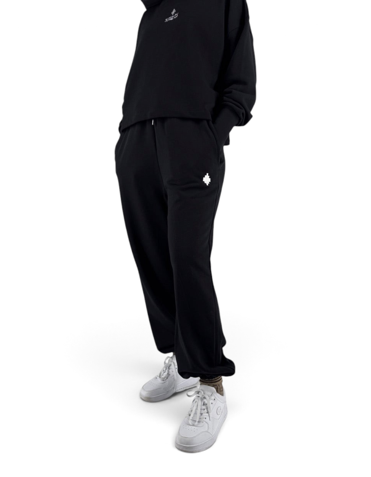 Pantalone donna oversize in felpa nero DevidLabel con gamba ampia e logo ricamato, stile streetwear contemporaneo