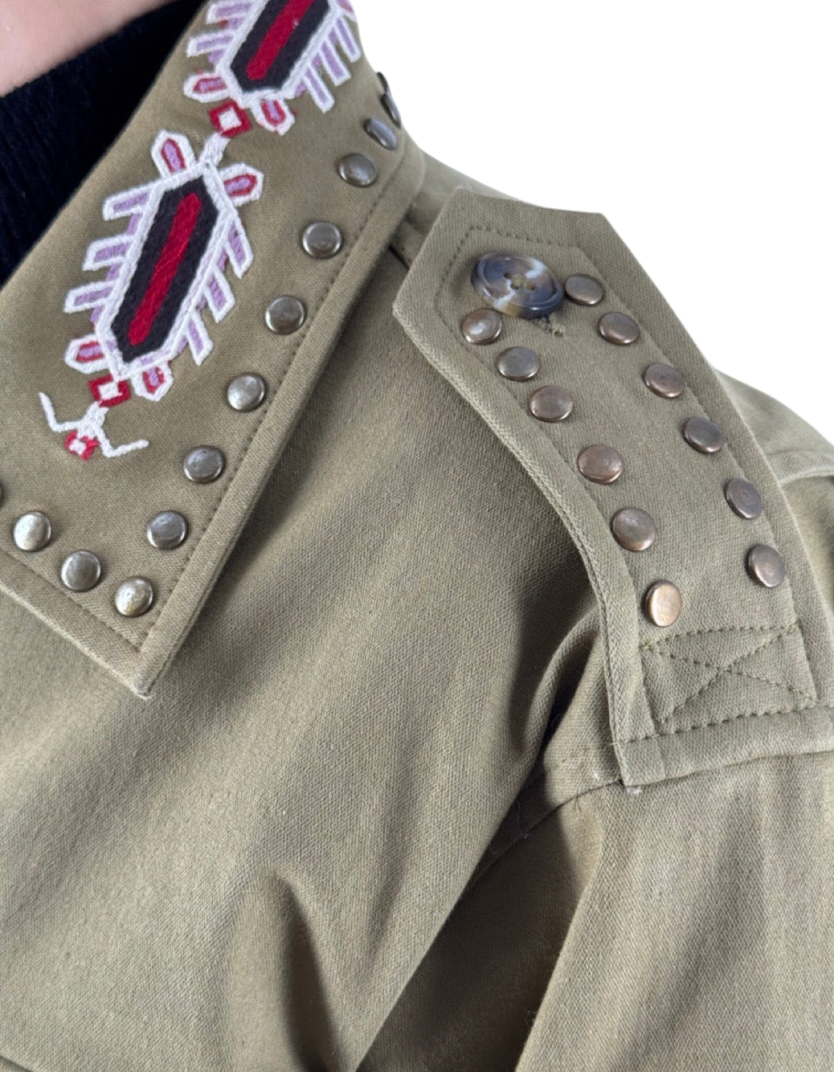 Front Street Field Jacket donna - dettaglio spalla, colletto e borchie