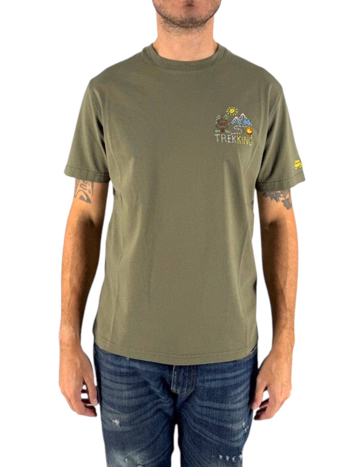 T-shirt DevidLabel Arnott Trekking in cotone verde oliva con ricamo a tema montagna sul petto