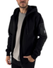 Modello indossa felpa full zip nera Ko Samui in misto cotone con cappuccio e tasca tecnica sulla manica