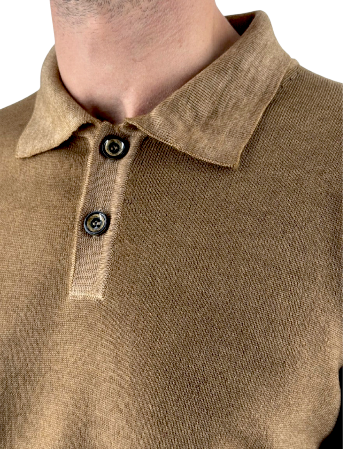 Polo in maglia DevidLabel color nocciola in 100% lana Merinos con colletto a due bottoni, stile casual invernale