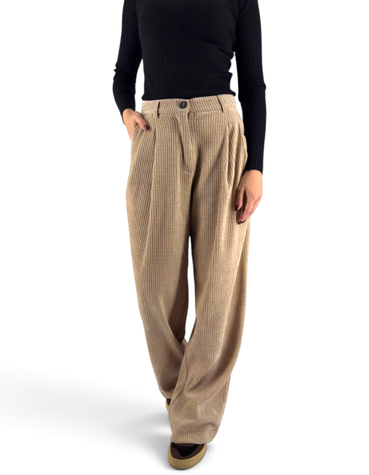 Pantaloni Distretto 12 modello Torino in velluto a coste color sabbia con vestibilità regular e vita alta