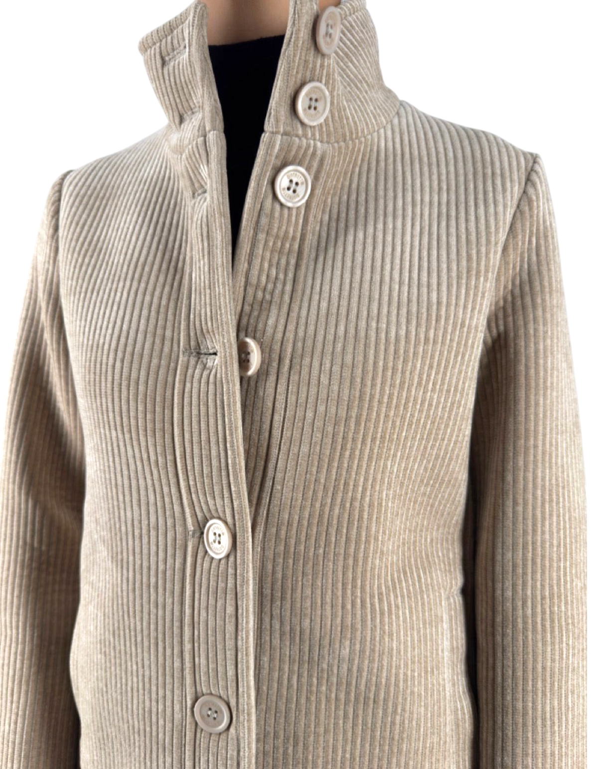 Cappotto donna Distretto 12 modello Alba in velluto a costa francese color sabbia con chiusura a bottoni
