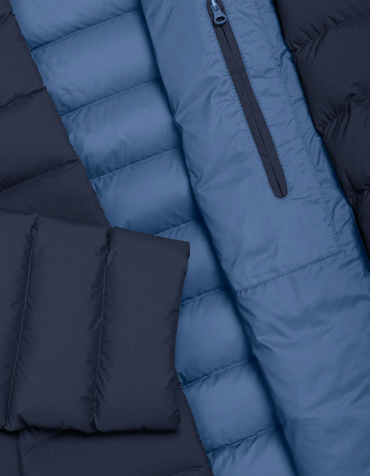 Colmar Originals Piumino opaco con cappuccio blu navy, indossato, vista posteriore