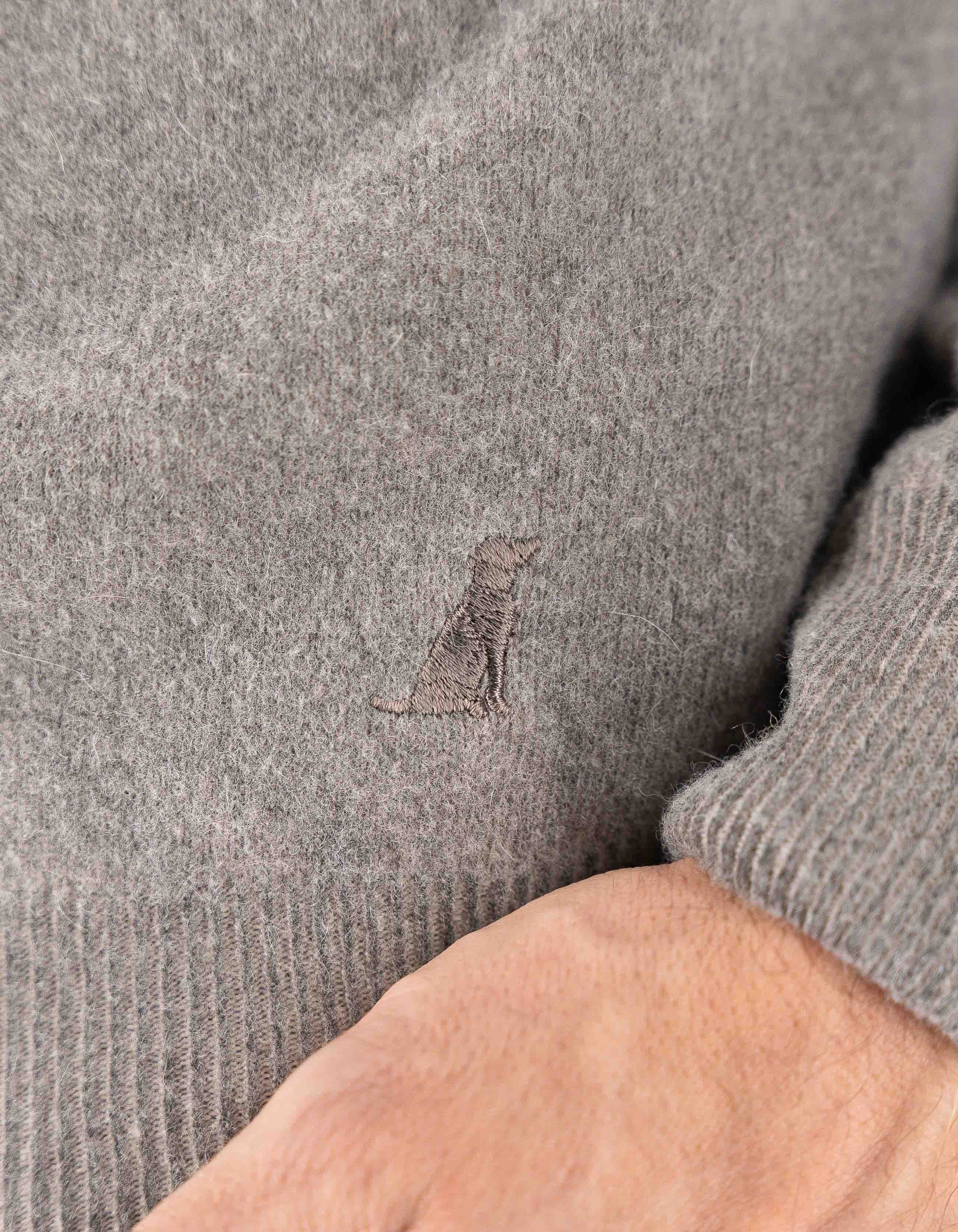 Devid Label Bergen - Maglia Girocollo - Lana Cashmere, Tortora – dettaglio prodotto 2 – Master SKU DL_DL006_TORTORA_CAMPIONE