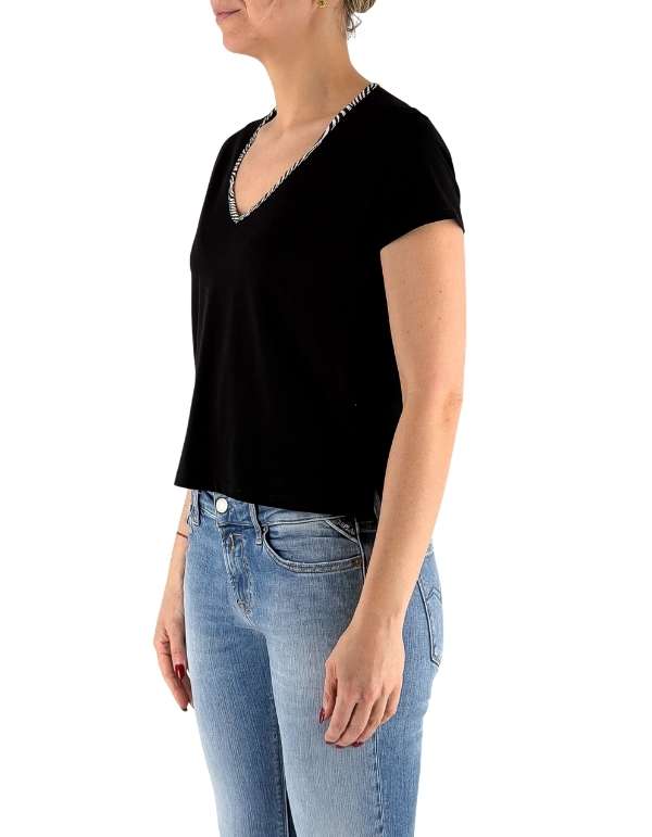 Devid Label Savannah - T-shirt Scollo V - Zebra Print, Nero – dettaglio prodotto 4 – Master SKU DL_V COLLAR ZEBRA NERO