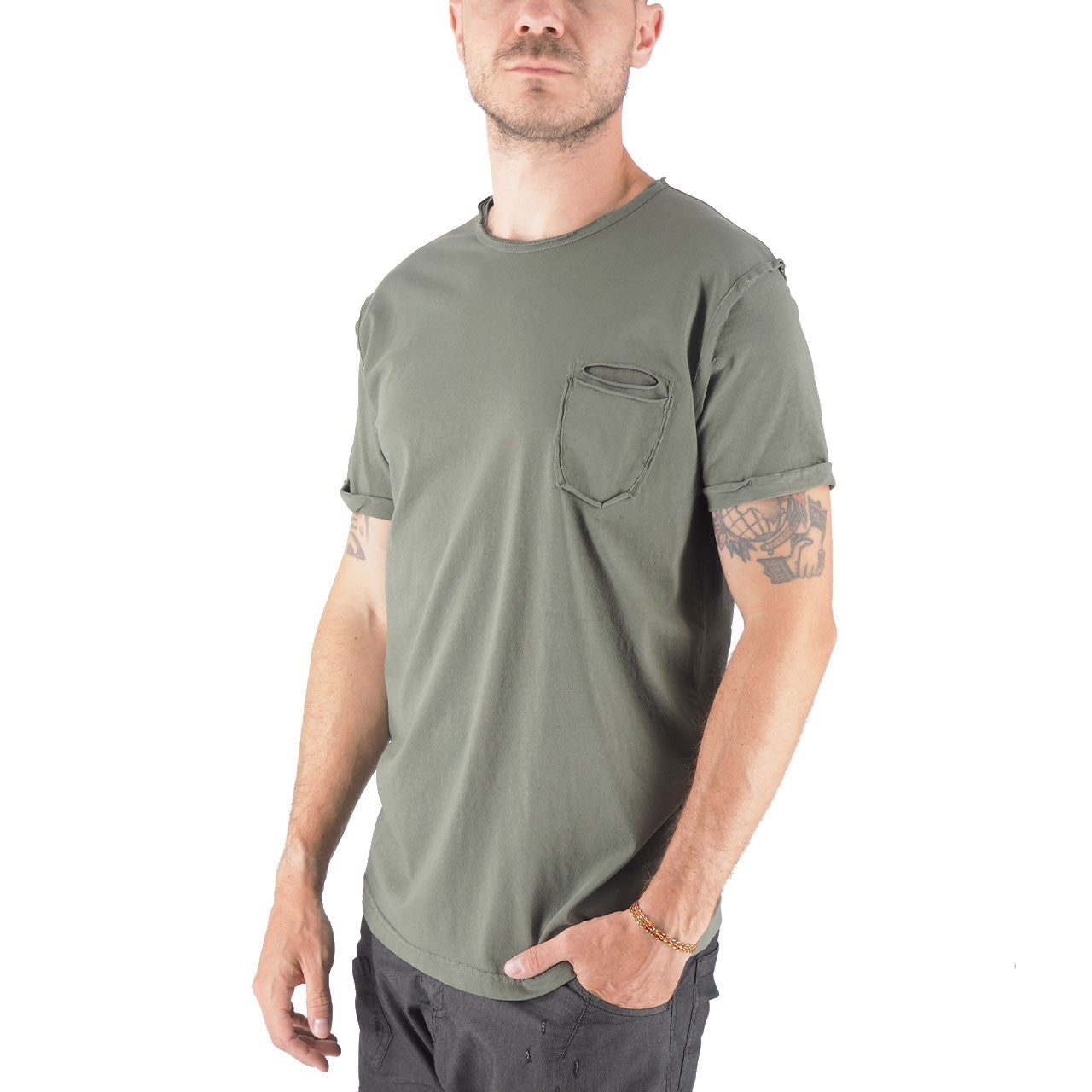 Devid Label Shiro - T-shirt Girocollo con Taschino - Essential, Verde Militare – dettaglio prodotto 4 – Master SKU DL_SHIRO VERDE MILITARE