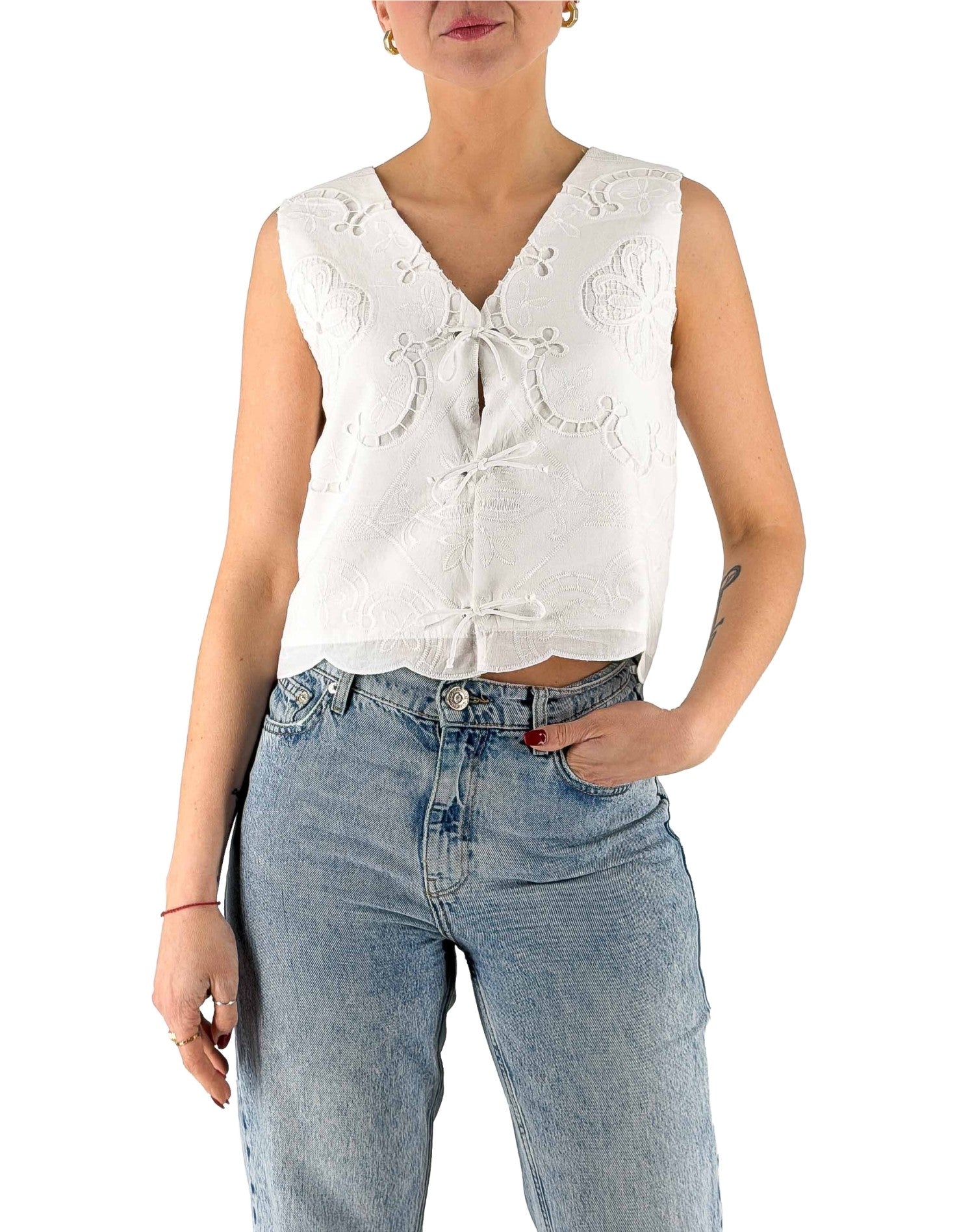 Front Street Gilet "Ostuni" Bianco Ricamato – vista principale – Master SKU FST_37081_BIANCO