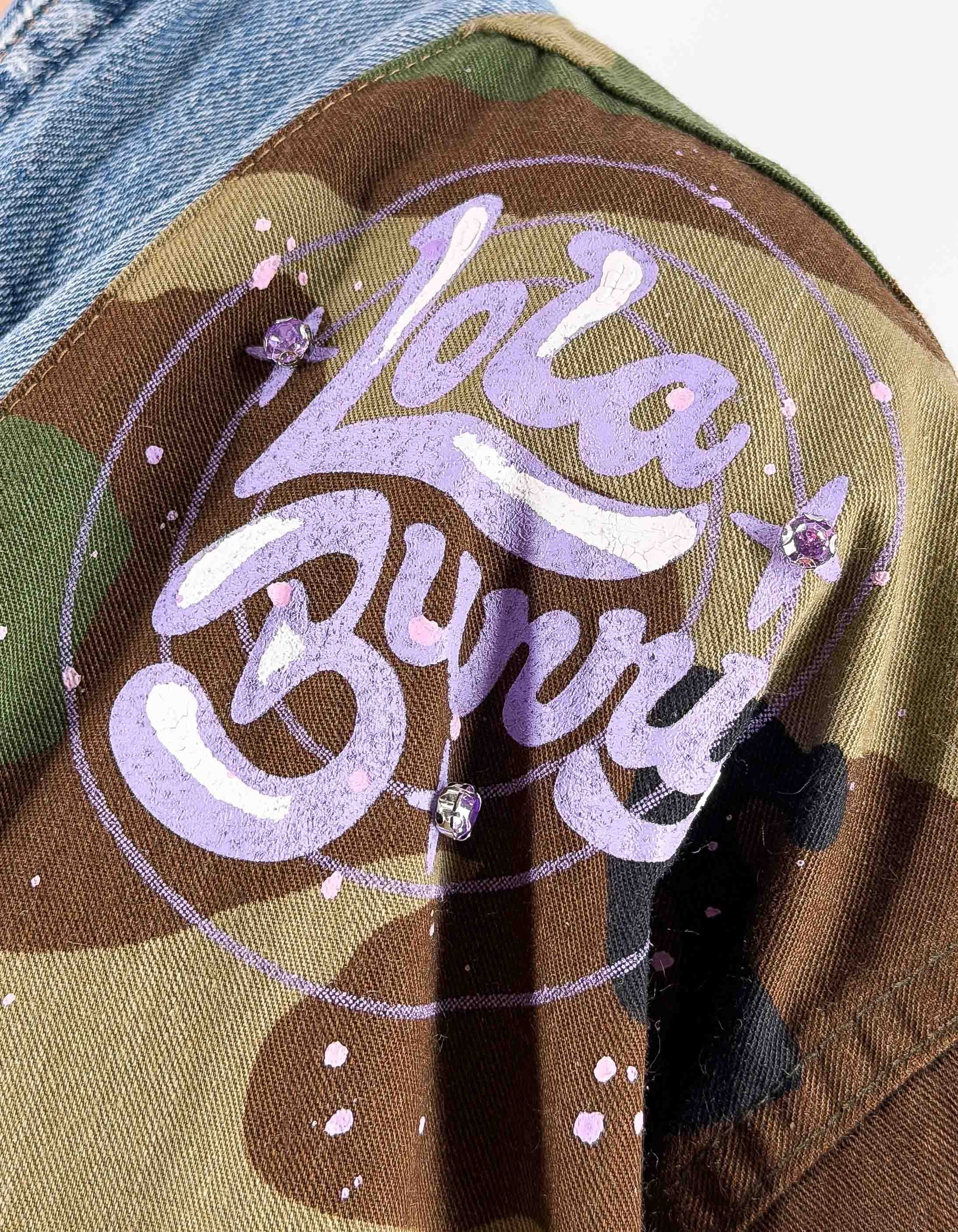 Front Street Reworked Jacket X Looney Tunes Verde – dettaglio prodotto 2 – Master SKU FST_37204_VERDE