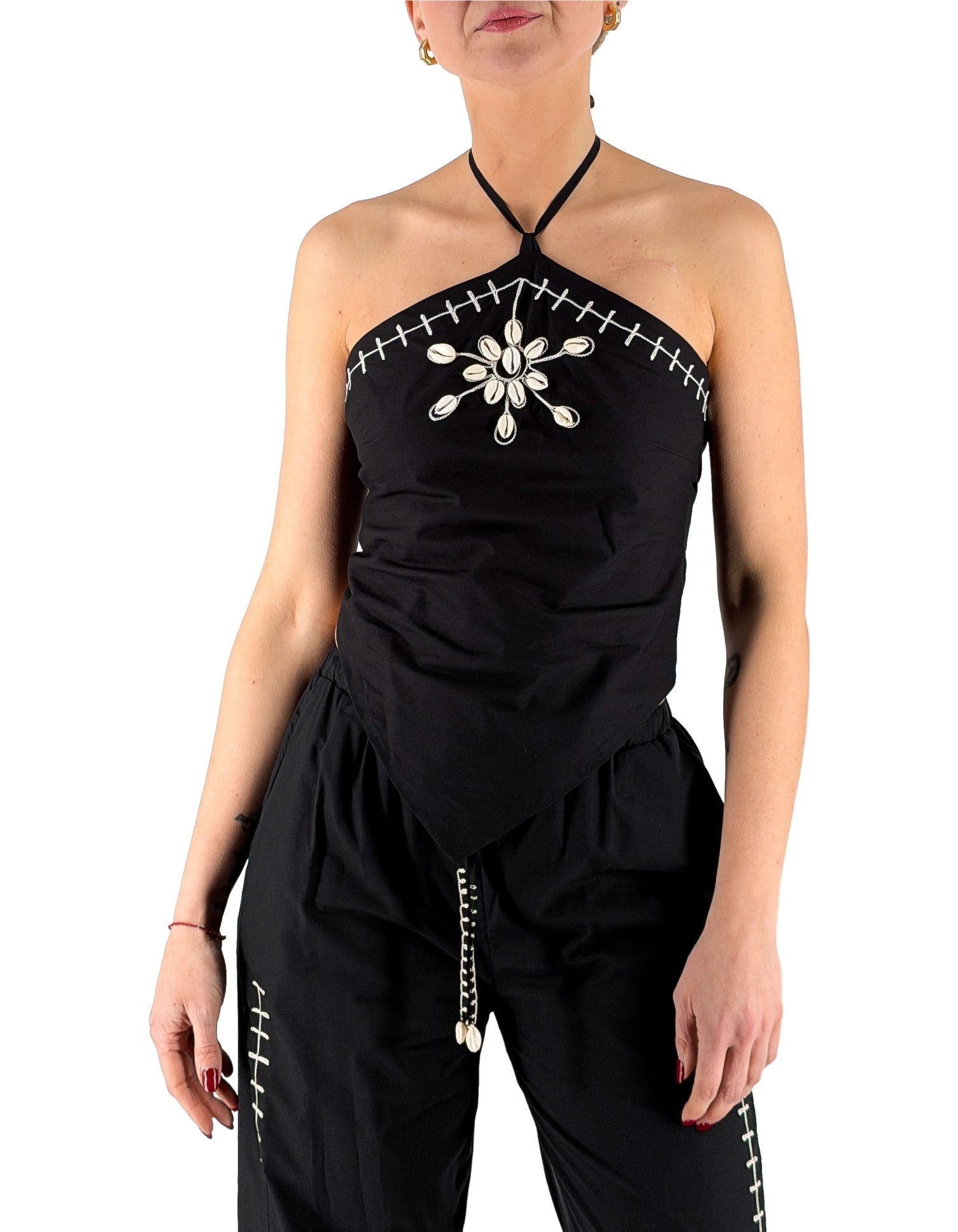 Front Street Top Con Ricami E Conchiglie Nero – vista principale – Master SKU FST_37134_NERO