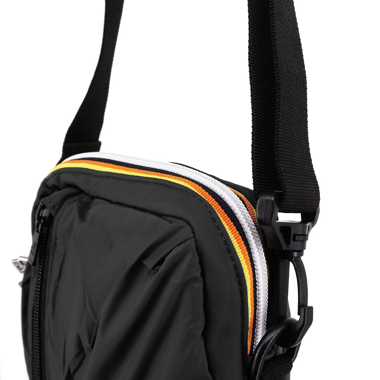K-Way Borsello Barbiton Black Pure – dettaglio prodotto 2 – Master SKU KWAY_K7116UW USY