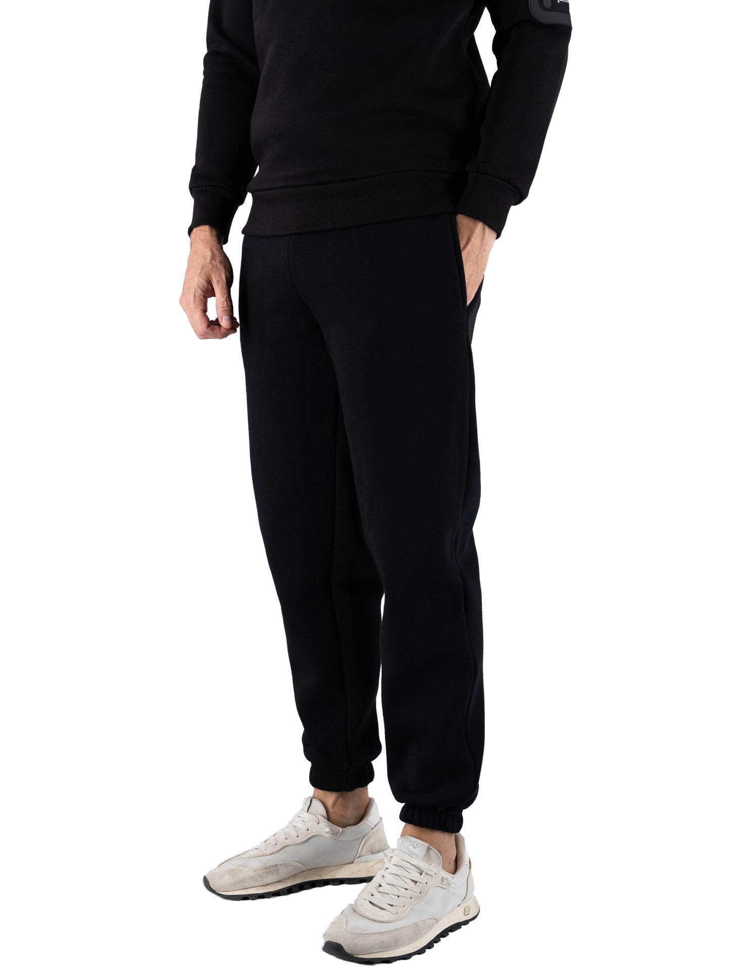 Ko Samui Basic Sweatpant Man Black – vista principale – Master SKU KSU_KPXW_BASIC_F5_BLACK