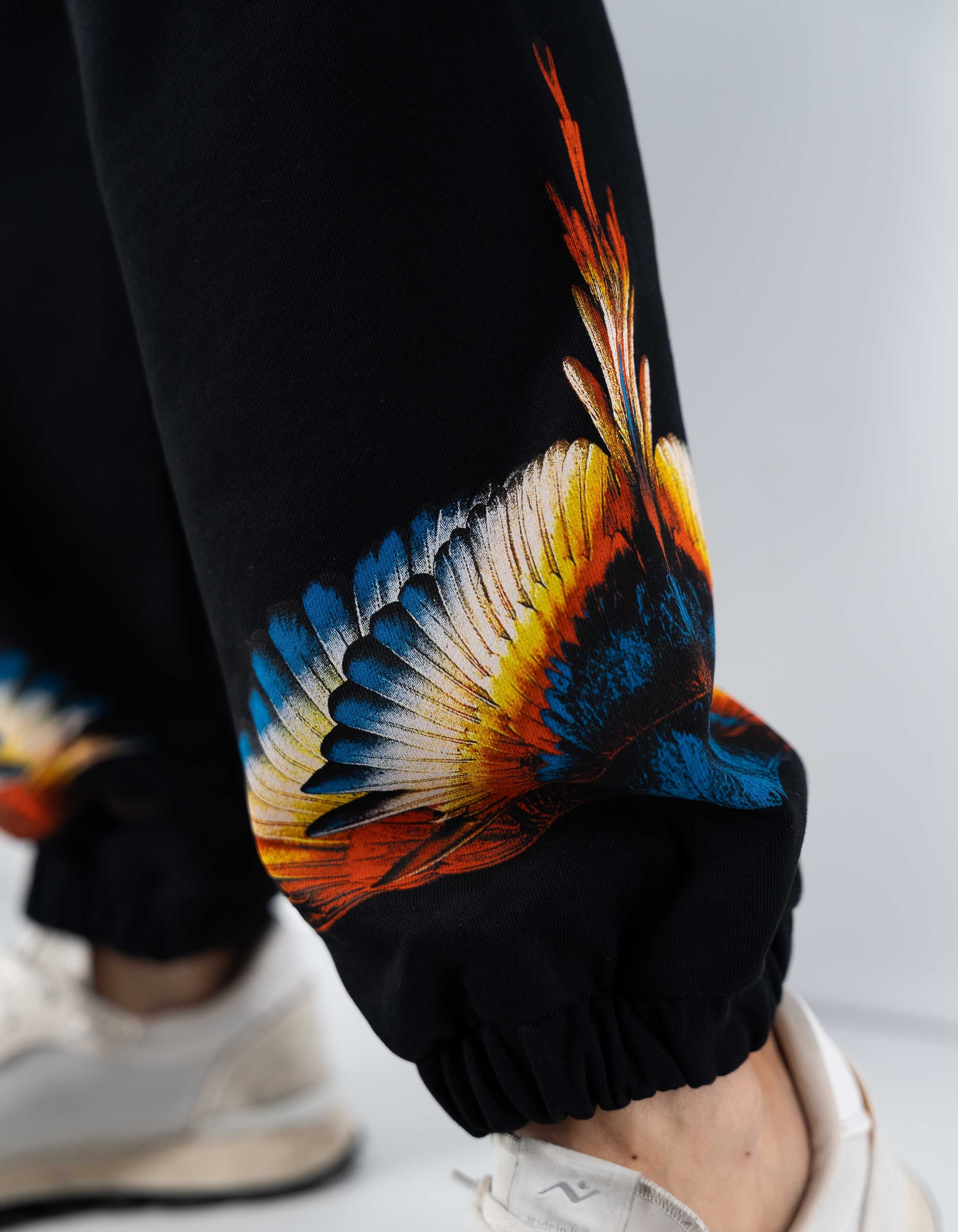 Marcelo Burlon - County Of Milan Pantalone In Felpa Blue Wings – dettaglio prodotto 3 – Master SKU MBU_F5CAMAFP026_110