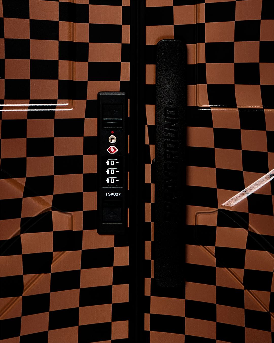 Sprayground Red Redemption Large Hard Luggage – dettaglio prodotto 6 – Master SKU SPR_910CL304NSZ