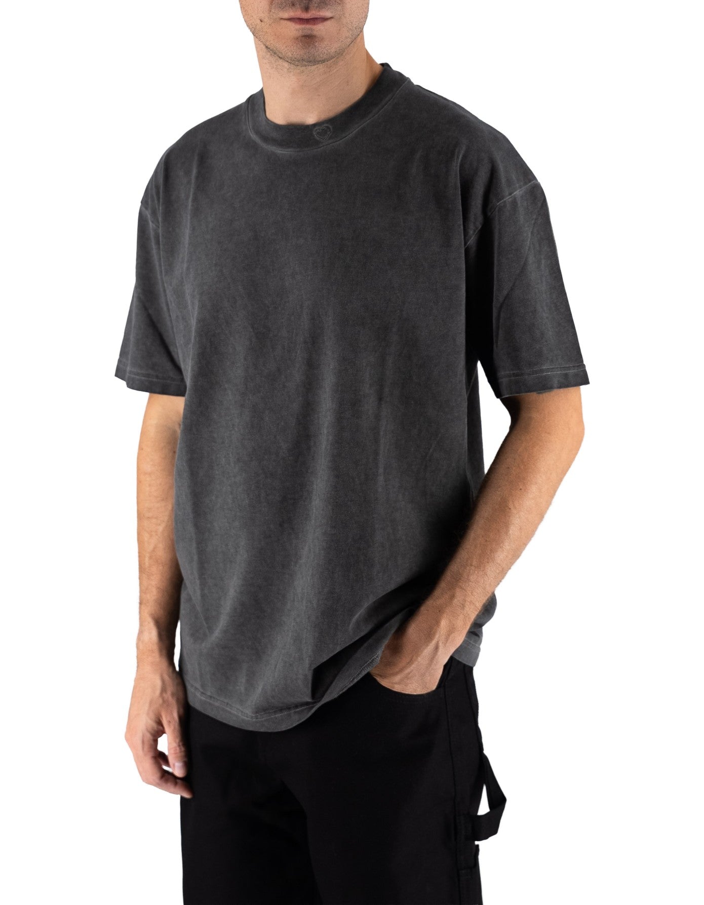 Vision Of Super Stone Wash Black Tee With Embroidered Hearth On The Neck And Patch On Back Stone Wash – vista principale – Master SKU VOS_VS006TE-04_STONE_WASH