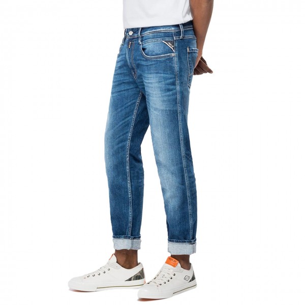 Slim-fit enzymatic jeans