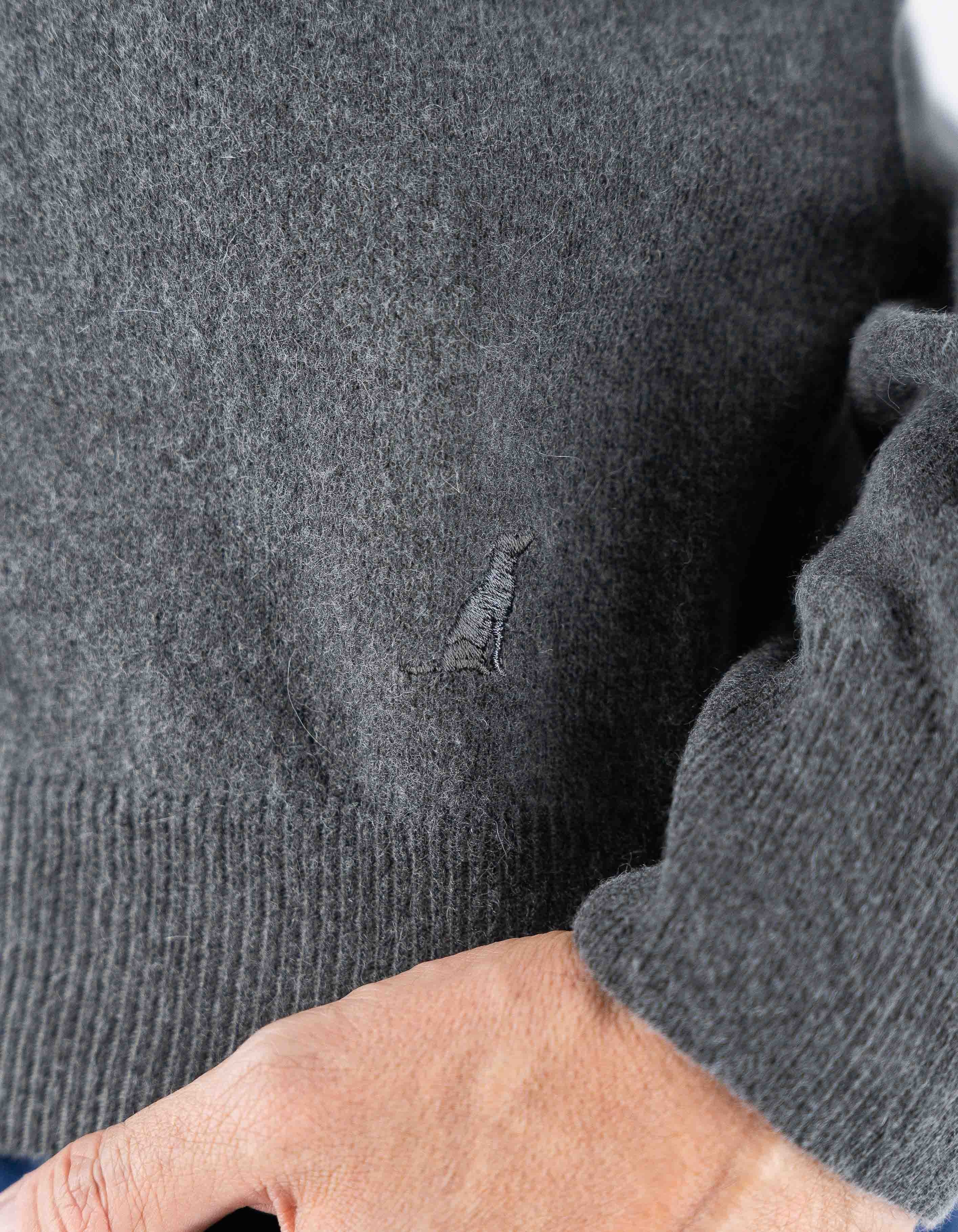 Helsinki V-Neck Sweater Grey