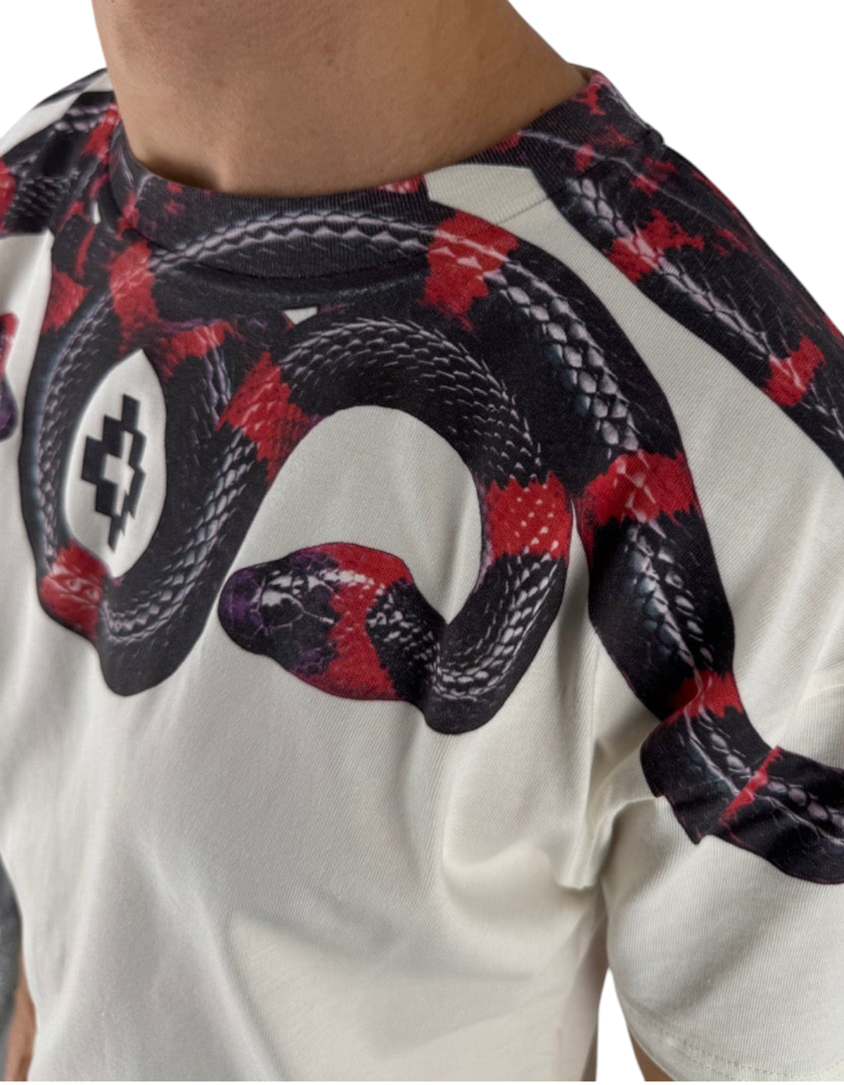 T-shirt DevidLabel Marcelo Burlon County Of Milan in cotone color cocco con iconica stampa serpente