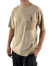 Modello indossa T-shirt DevidLabel color cammello con taschino e grafica Wile E. Coyote dei Looney Tunes