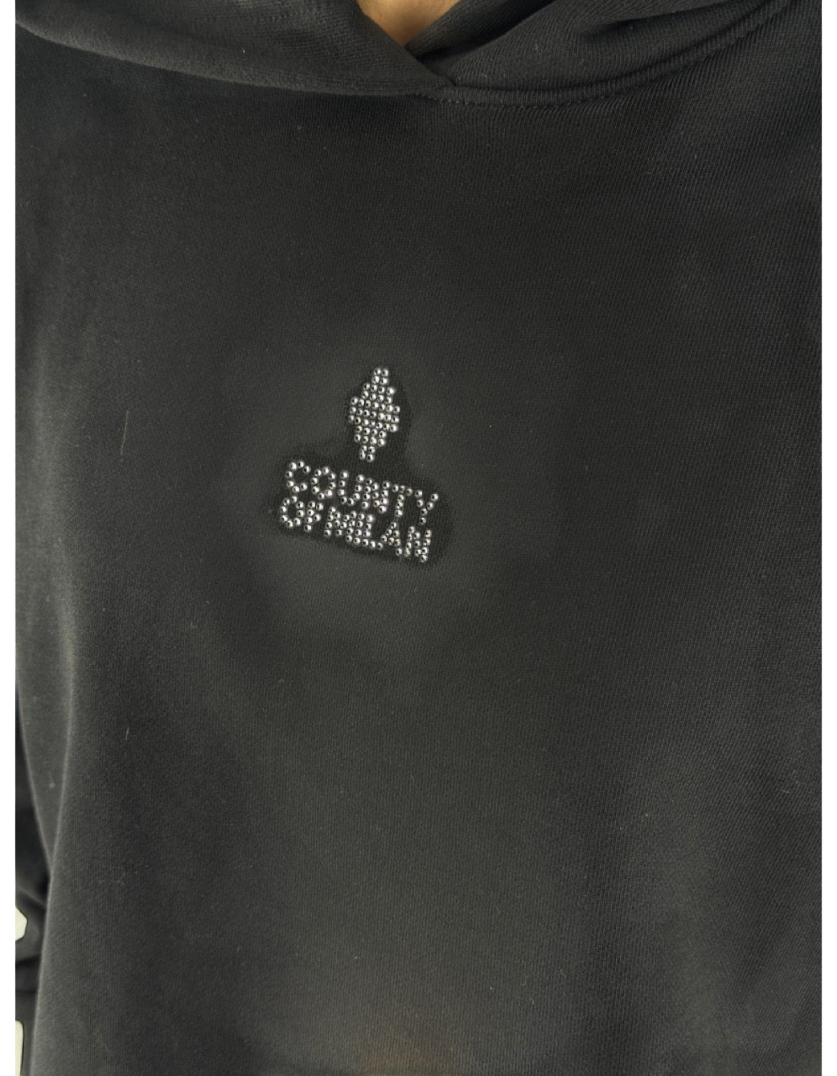 Felpa crop nera con cappuccio DevidLabel e logo Marcelo Burlon County Of Milan in strass sul petto