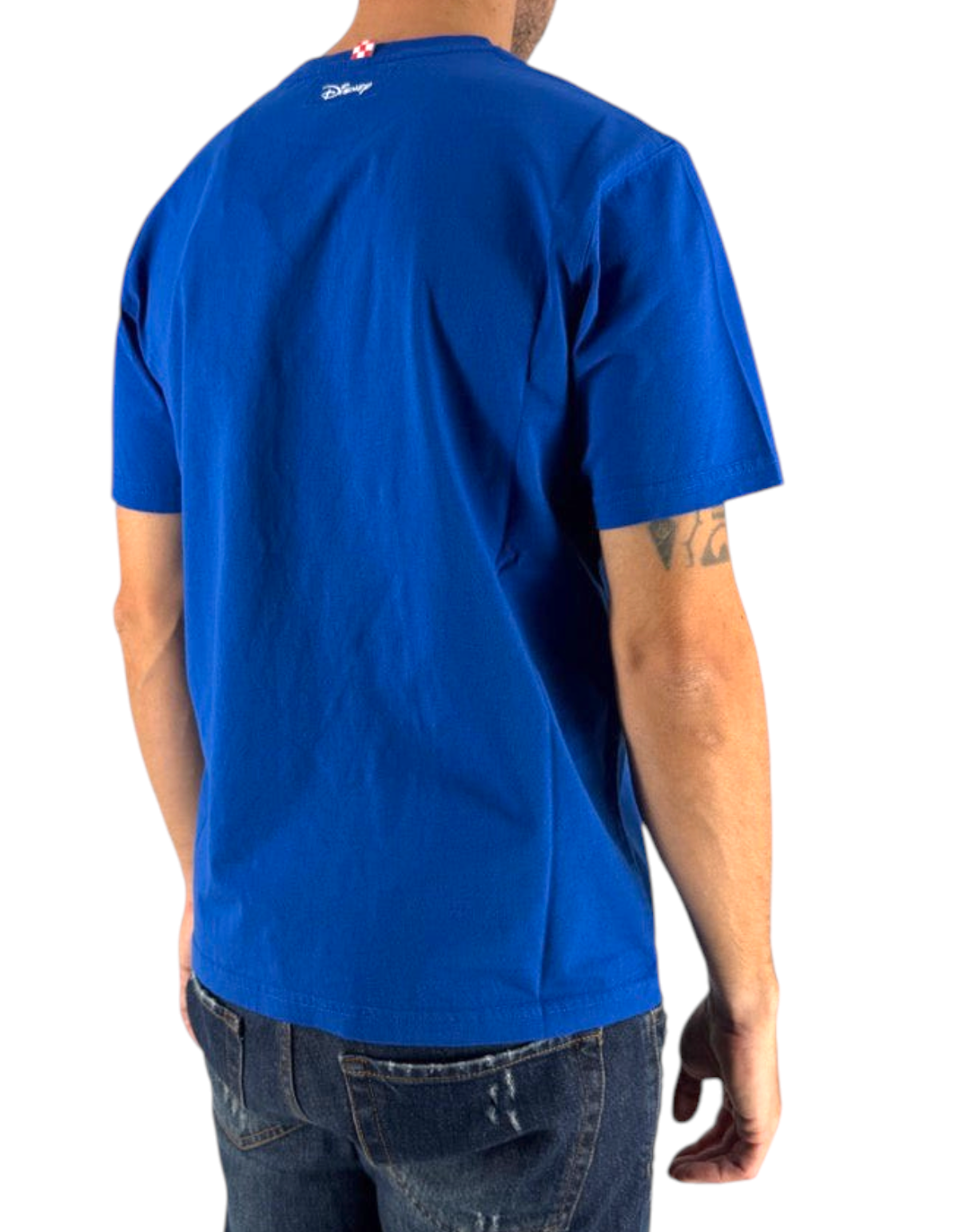 Vista posteriore della T-shirt MC2 Saint Barth Arnott blu in cotone indossata da un uomo, collezione DevidLabel