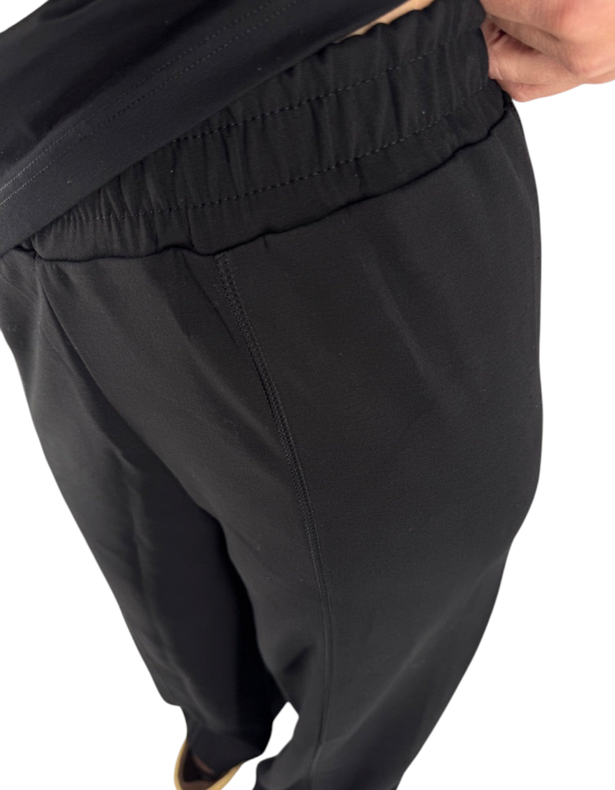 Pantaloni felpa Ko Samui neri in misto viscosa con vestibilità loose fit e vita elasticizzata