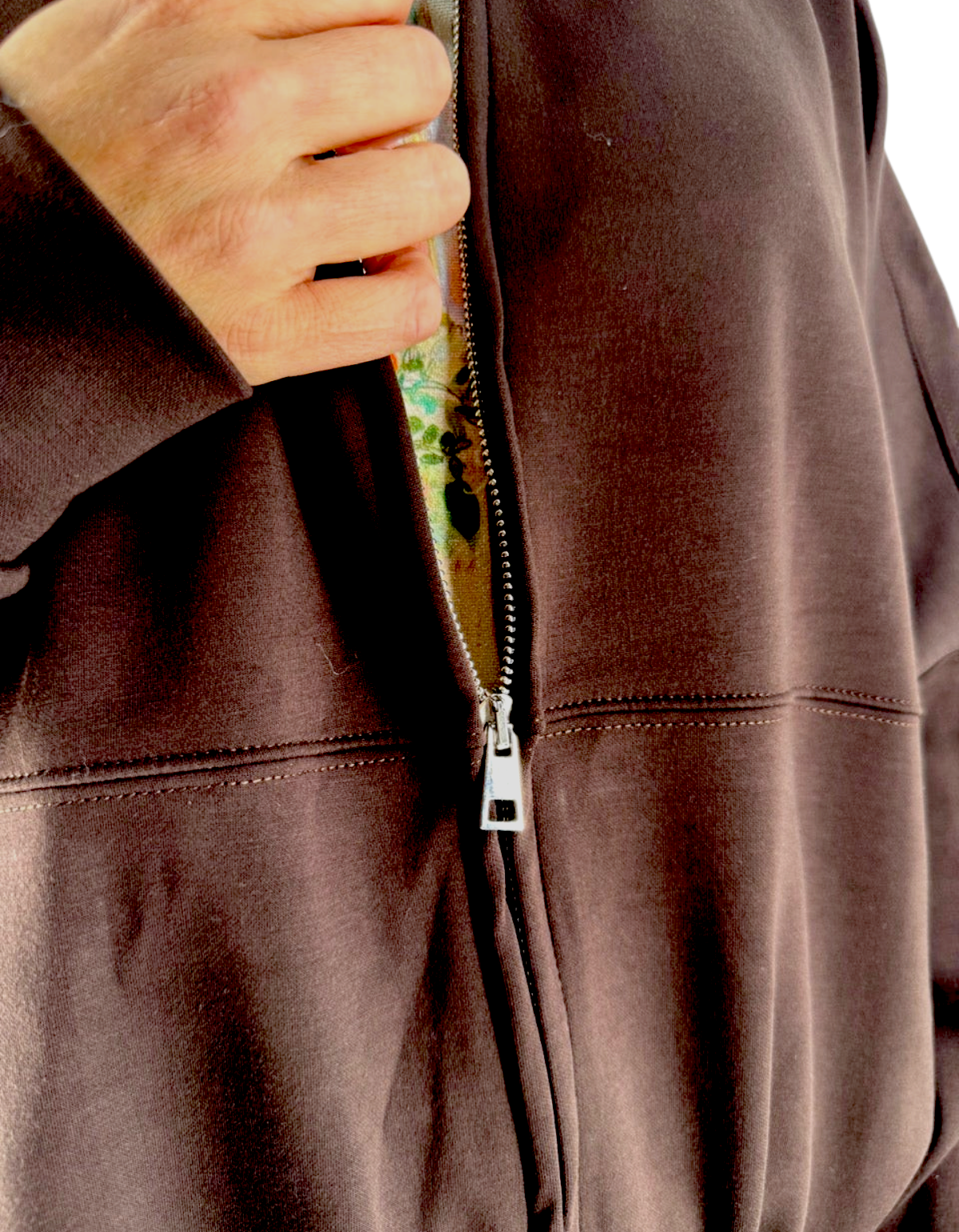 Felpa con zip Ko Samui in misto viscosa marrone con vestibilità balloon fit e dettagli sartoriali