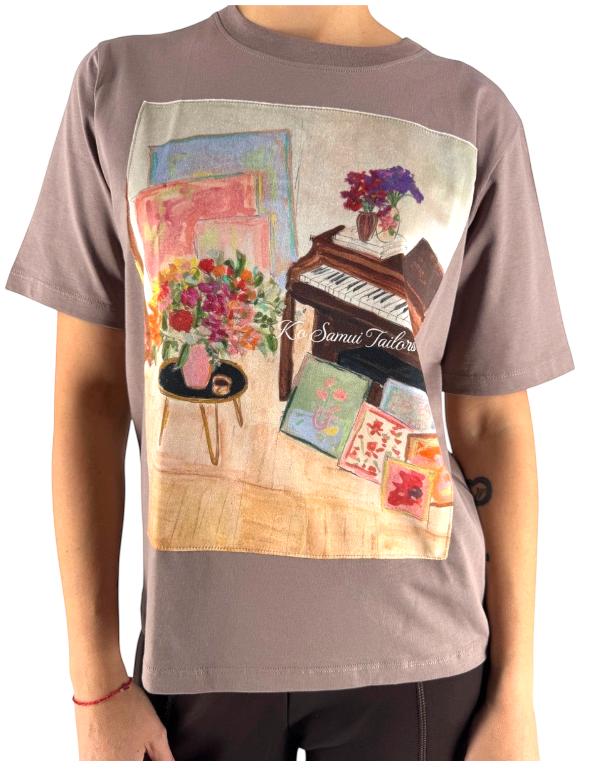 T-shirt over fit Ko Samui color tortora in cotone con stampa artistica di pianoforte e fiori effetto velluto