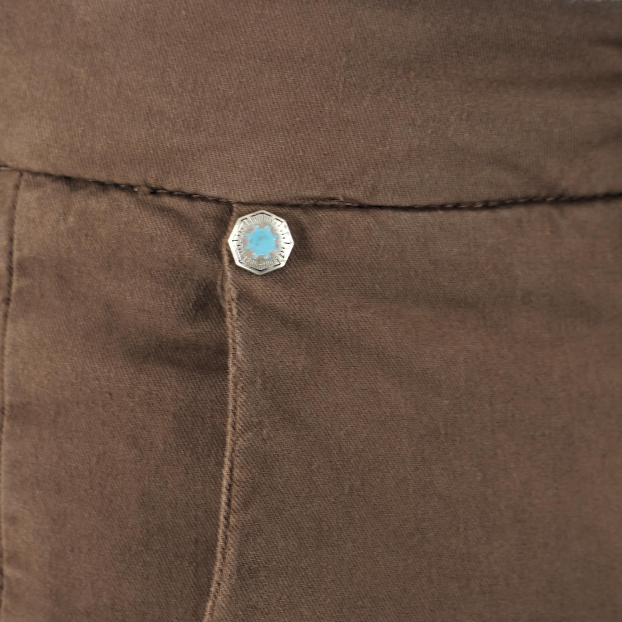 Devid Label Brighton - Pantalone Chino - Capri – dettaglio prodotto 2 – Master SKU DL_CHINO ESS1030 TABACCO