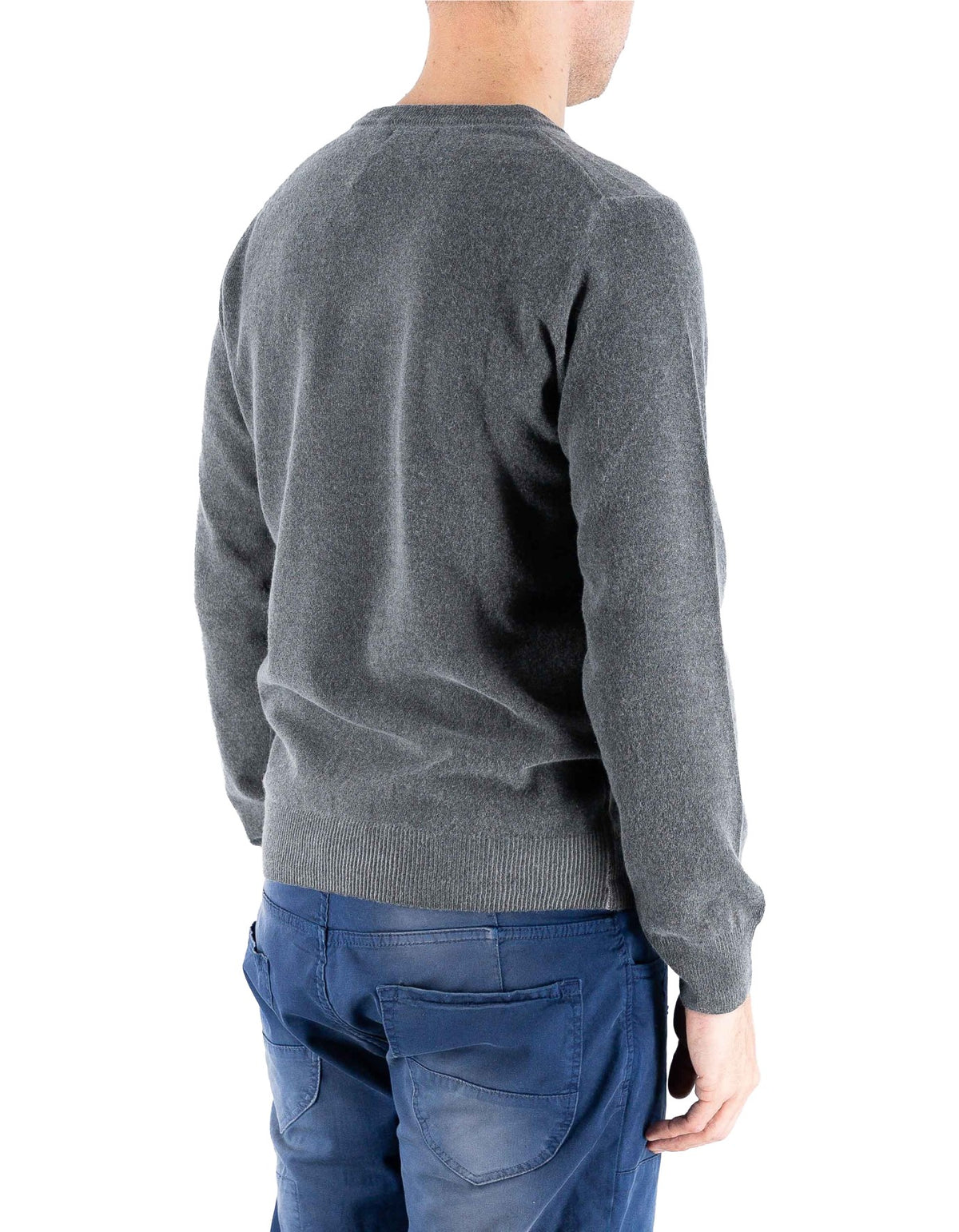 Devid Label Helsinki - Maglia Scollo V - Lana Cashmere, Grigio – dettaglio prodotto 5 – Master SKU DL_DL011_GRIGIO_CAMPIONE