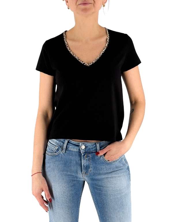 Devid Label Nairobi - T-shirt Scollo V - Leo Print, Nero – dettaglio prodotto 5 – Master SKU DL_V COLLAR LEO NERO
