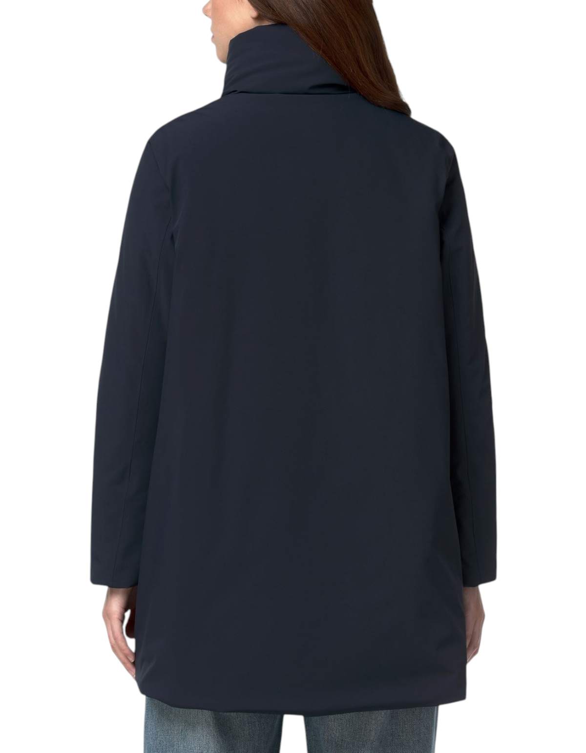 Vista posteriore della giacca K-Way Marla ST Warm color Blue Depth indossata da una donna, stile urbano invernale
