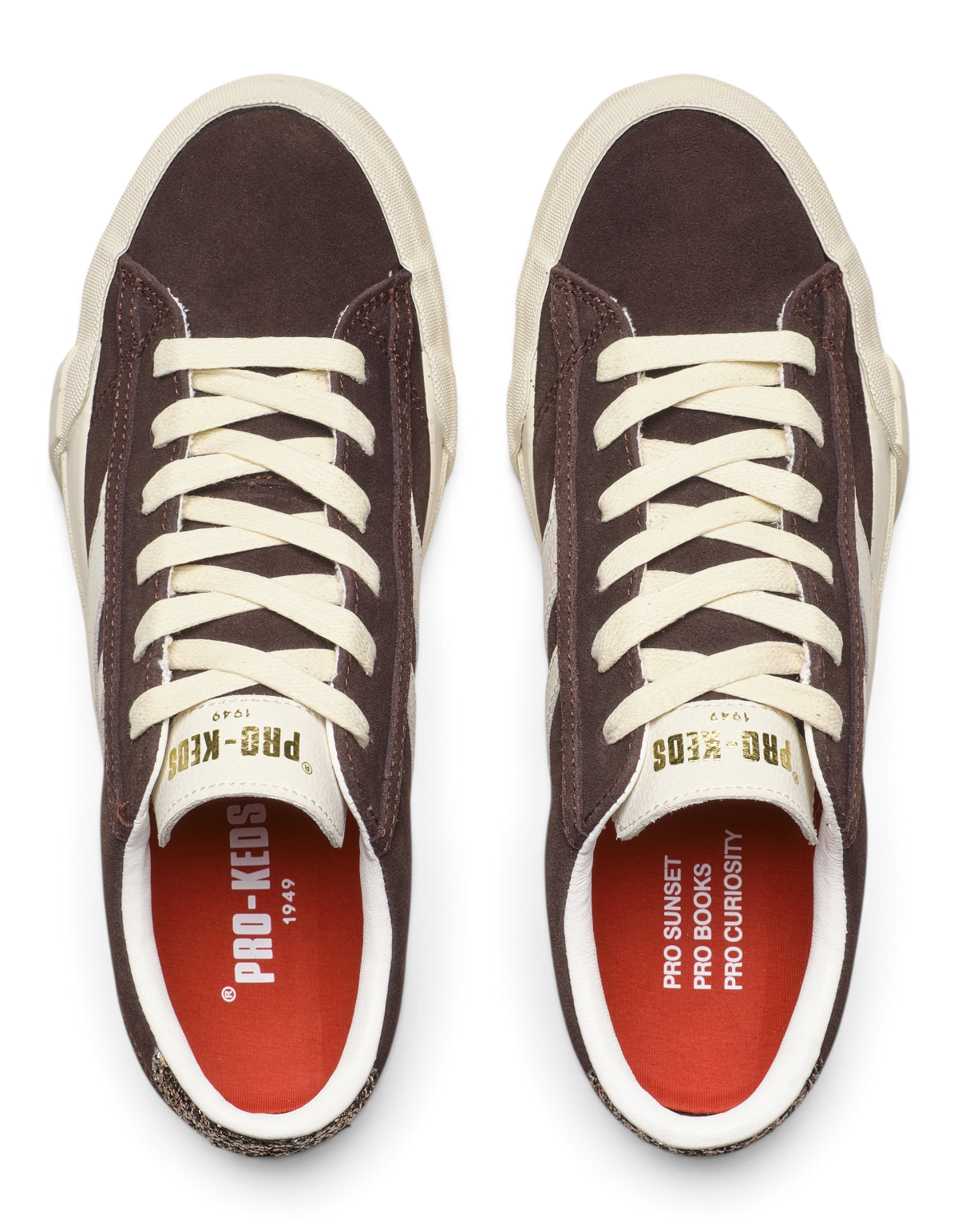Sneaker donna DevidLabel Pro-Keds Royal Classic in suede color prugna e crema con suola in gomma vista dall'alto