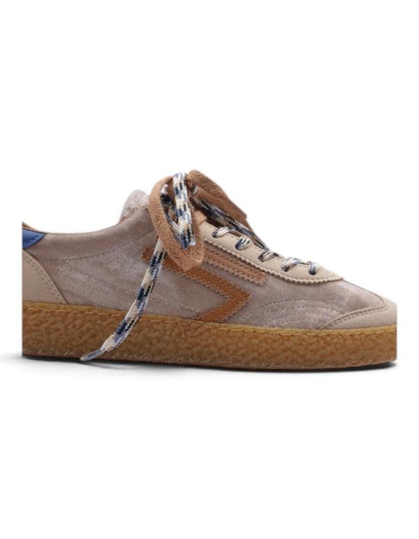 Sneaker donna DevidLabel 6.01 Xs color salted caramel con suola in gomma testurizzata e lacci bicolore