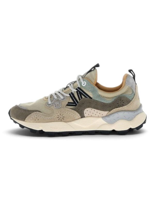 Sneaker Flower Mountain Yamano 3 Uni in velluto bovino color sabbia, beige e taupe con suola tecnica da DevidLabel