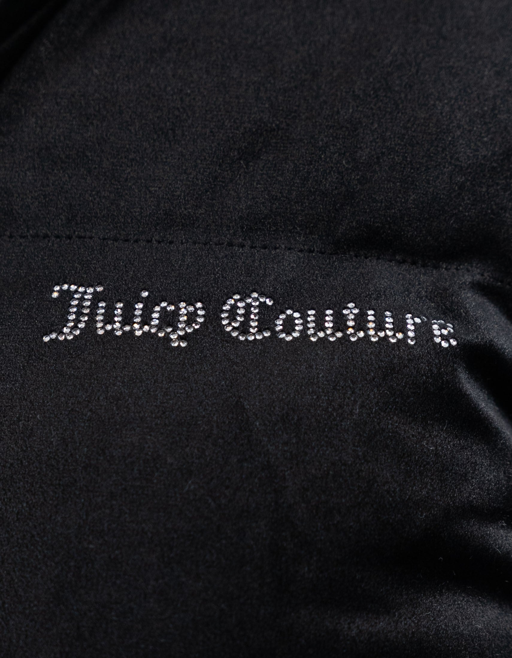 Juicy Couture Lightening Velour Gilet Nero – dettaglio prodotto 3 – Master SKU JUI_VIJJ40740WPOJ00