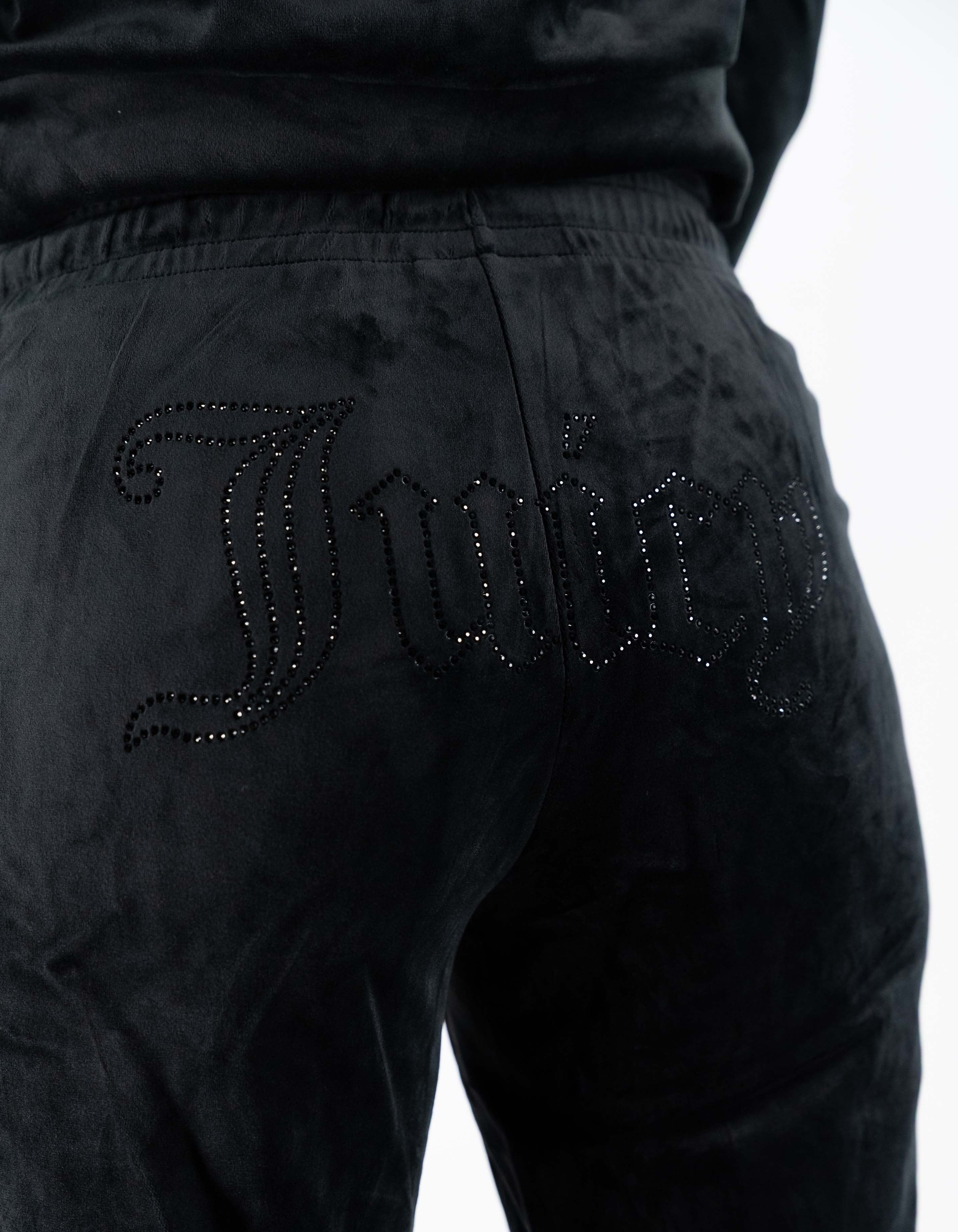 Juicy Couture Pantalone In Felpa Tina Outline Nero – vista principale – Master SKU JUI_VIJH70699WPFJ00