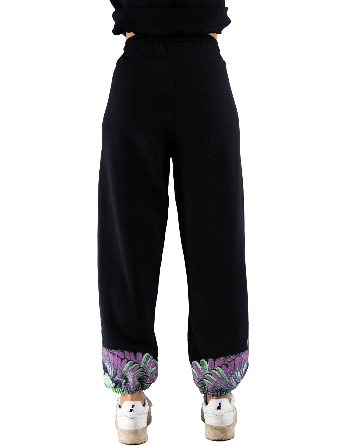 Marcelo Burlon - County Of Milan Pantalone Donna In Felpa Nero-pink Wings – dettaglio prodotto 4 – Master SKU MBU_25ICM30074_NERO-PINK_WINGS