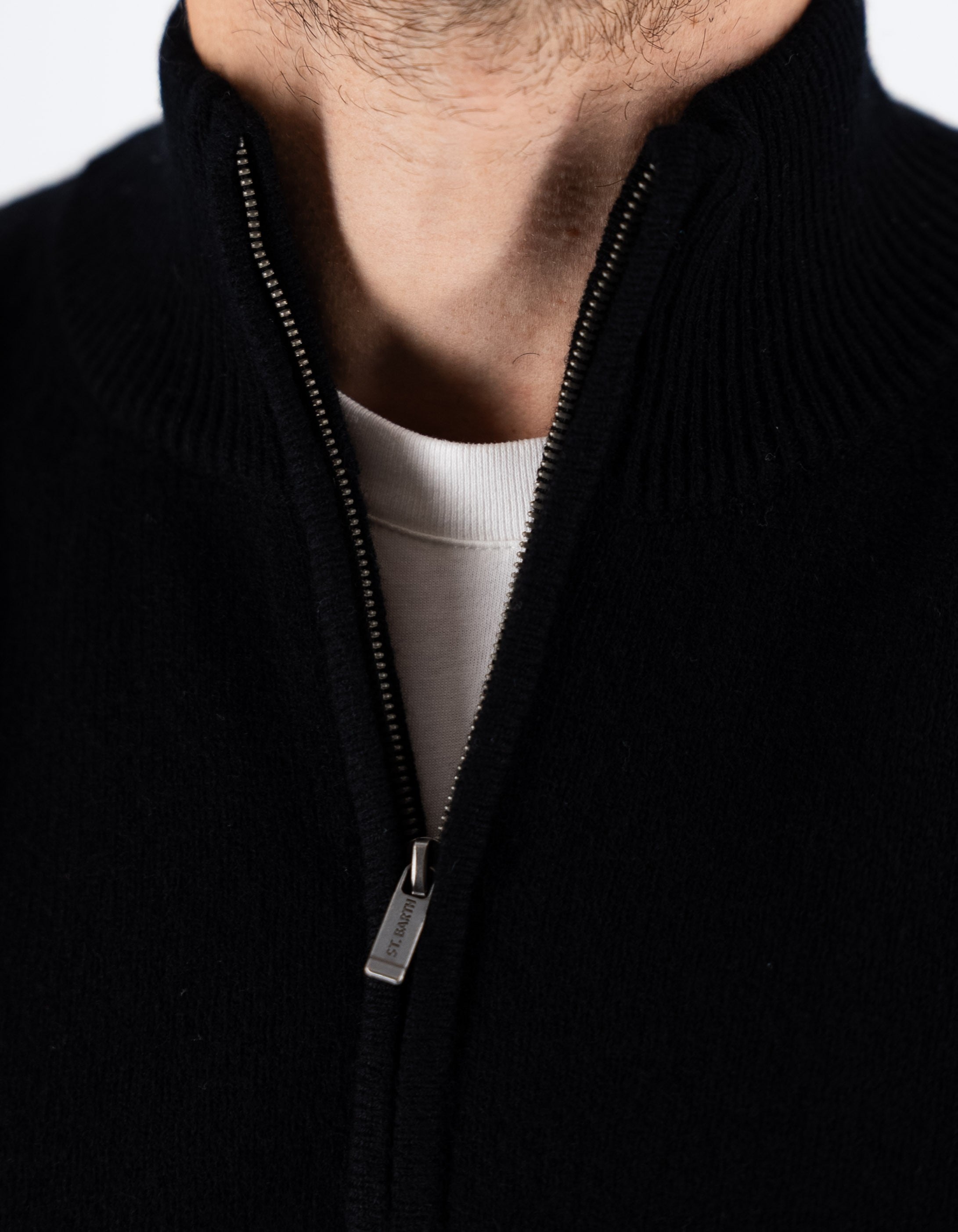 MC2 Saint Barth Maglia Jermyn Lambswool Zip Black – dettaglio prodotto 2 – Master SKU MC2_JERM002_00037I