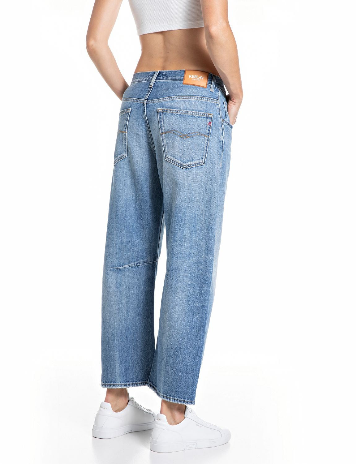 Replay Jeans Janie Light Blue – dettaglio prodotto 2 – Master SKU RPY_WB550_000800_161_010