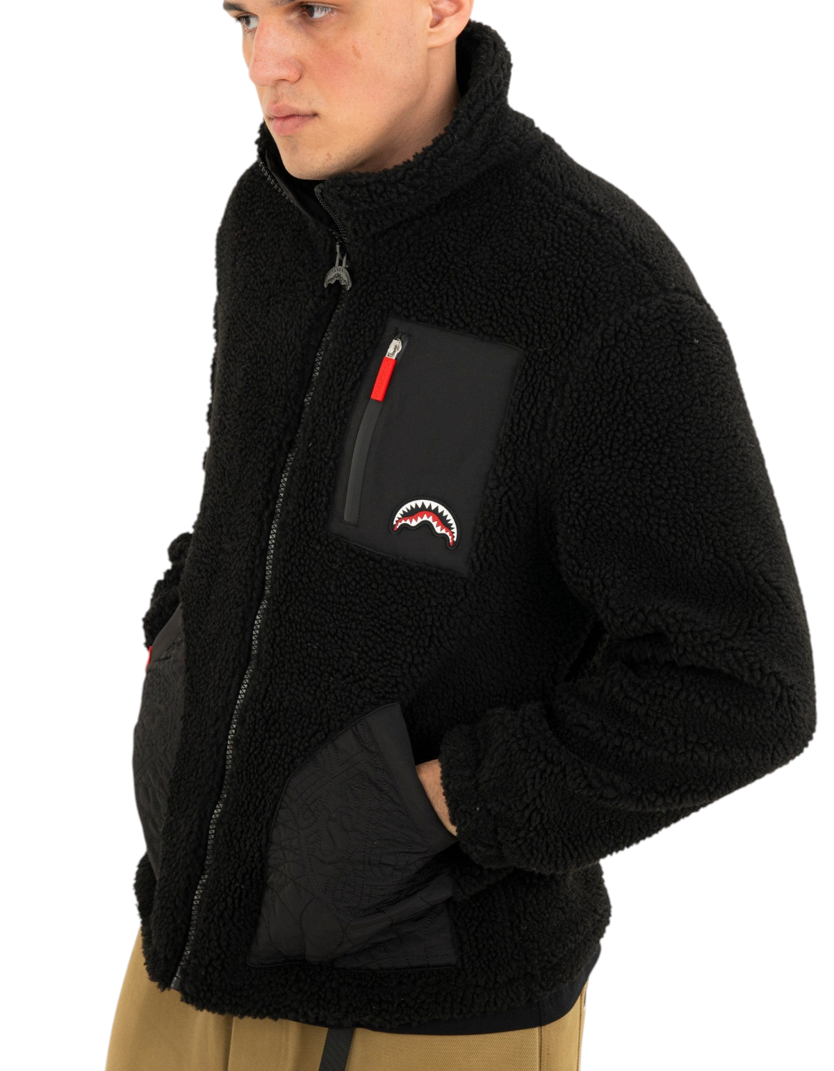 Sprayground Black Puffer Monogram Teddy Jacket nero - indossata, vista frontale laterale