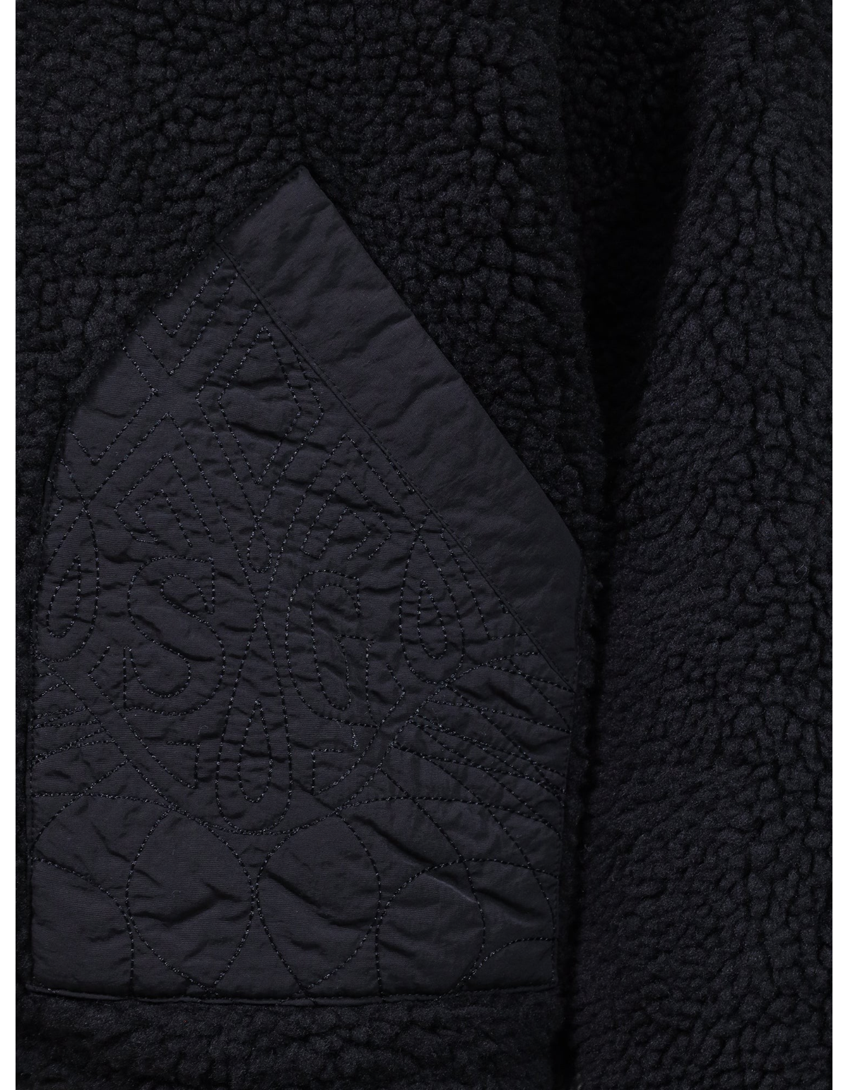 Sprayground Black Puffer Monogram Teddy Jacket nero - dettaglio tessuto teddy e pannello imbottito