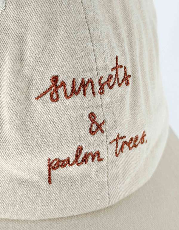Tooco Cappellino Ricamo Sunsets & Palm Trees Off White – dettaglio prodotto 2 – Master SKU TOC_A_NDC_SUN_&PALM_OW_ONE